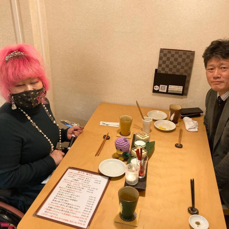 [おはしどころ菜でしこ]﻿ 〜昨日のお客様〜﻿ ﻿ ﻿ 美里町観光大使の﻿ 寿々乃舞さんと﻿ ﻿ ﻿ 本庄FMの社長