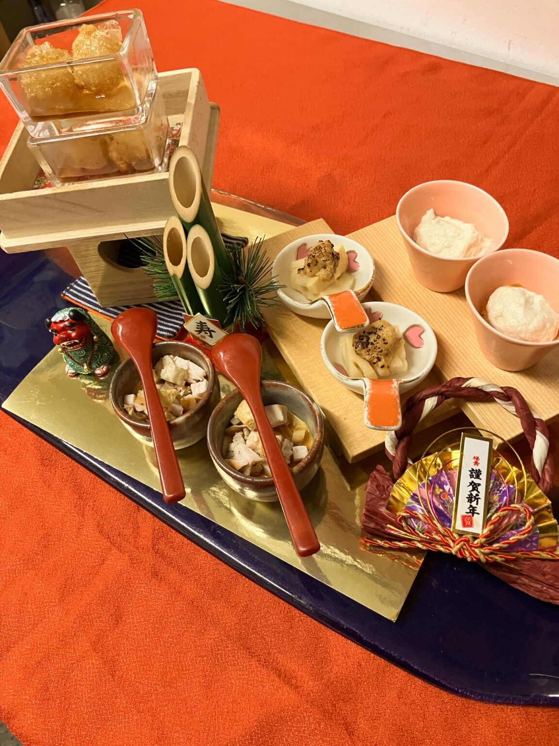 【おはしどころ菜でしこ】 〜正月のお通し〜 ⁡ ⁡ ⁡ 昨日のお通し 正月バージョン️ ⁡ ⁡ おせちは、みなさまご自宅で 召し上がっていると ...