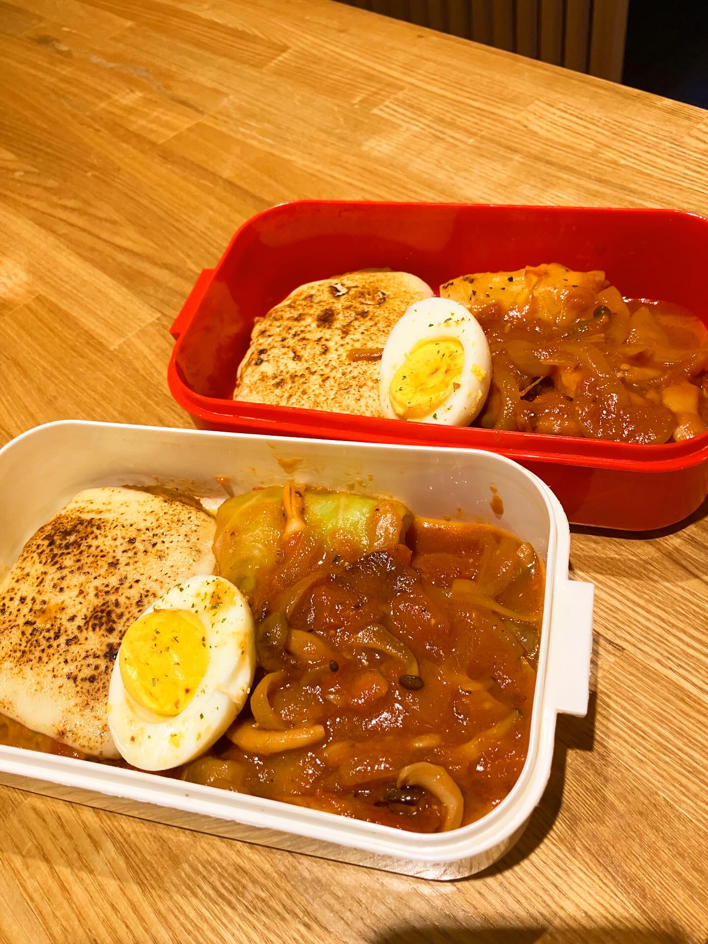 【おはしどころ菜でしこ】
〜まかない〜
煮込みトマトハンバーグ
炙りチーズトッピングで🧀
ちょっと豪華なまかない。
いつもサポートしてくれてる
感謝の気持ちを込めて️
〜パート・アルバイト募集中️〜
一緒にお店を
盛り上げていただける方を
募集中です️
・時給1150円
・募集人数=1人(ホールスタッフ)
・18:00〜23:00(変動あり)
・おいしいまかない付き
(持ち帰りでも大丈夫です)
落ち着いた雰囲気のお店で
お客様も良い方ばかりです
今勤めてもらっているアルバイトさんも
優しい性格の人達なので
働きやすいと思いますよ
超超人気店にする為、
チカラを貸してください🤲🤲
〜お問い合わせ〜
【埼玉県本庄駅徒歩30秒】
【月曜定休】
【駐車場️3台有り】
【インスタのメッセージお問合せ】
【詳しくはプロフールまで】
※インボイス対応しております
