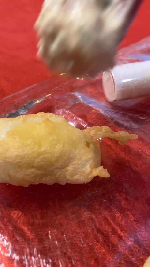 【おはしどころ菜でしこ】
〜看板メニュー〜
ささみ天。
梅タルタル。
〜〜〜〜〜〜〜〜〜〜〜〜〜〜〜
遊び心あるカジュアル和食
五感で楽しむ料理と演出
本庄駅徒歩30秒
🥢一品590円〜990円(刺身盛り等除く)
ご友人・カップル・ご接待・誕生日
️駐車場2台
※インボイス対応しております
〜〜〜〜〜〜〜〜〜〜〜〜〜〜〜
パートさん・アルバイトさん募集中
一緒にお店を
盛り上げていただける方を
募集中です️
・時給1150円
・募集人数=1人(ホールスタッフ)
・18:00〜23:00(変動あり)
・おいしいまかない付き
(持ち帰りでも大丈夫です)
落ち着いた雰囲気のお店で
お客様も良い方ばかりです
今勤めてもらっているアルバイトさんも
優しい性格の人達なので
働きやすいと思いますよ
超超人気店にする為、
チカラを貸してください🤲🤲
〜〜〜〜〜〜〜〜〜〜〜〜〜〜〜
