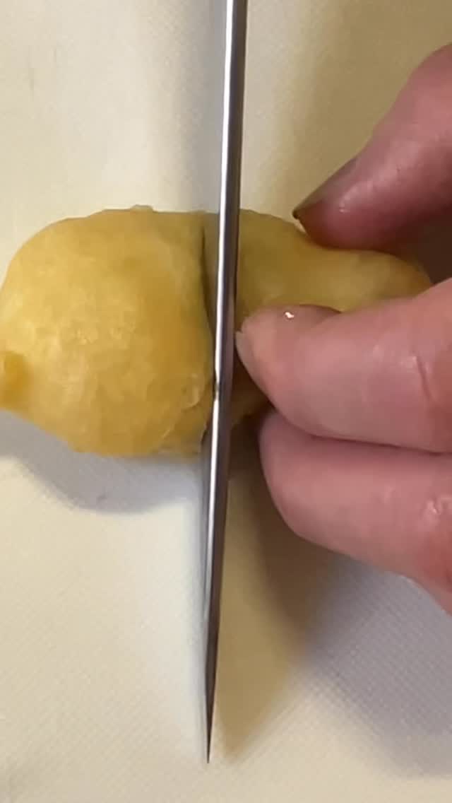 【おはしどころ菜でしこ】
〜梅タルタルのささみ天〜
⁡
サクッ。よりも、ふわっと。
⁡
しっとり仕上げたささみを軽い衣で包みました。
⁡
梅タルタルでさっぱりと。
⁡
⁡
〜〜〜〜〜〜〜〜
⁡
遊び心あるカジュアル和食
⁡
本庄駅徒歩30秒
🍽️一品590〜990円
ご友人・カップル・ご接待に
⁡