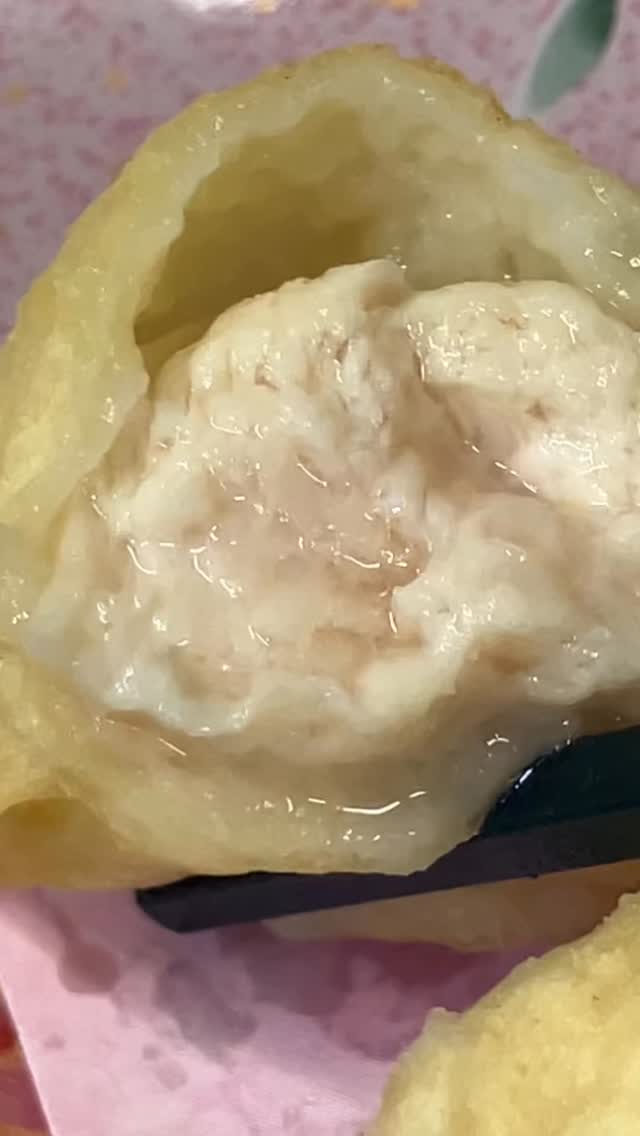 【おはしどころ菜でしこ】
〜梅タルタルのささみ天〜
⁡
この断面。
⁡
⁡
ふわっと軽い衣の中に
しっとり仕上げたささみ。
⁡
そこに
梅タルタルをたっぷり。
⁡
⁡
⁡
〜〜〜〜〜〜〜〜〜〜〜〜〜〜〜
⁡
⁡
⁡
遊び心あるカジュアル和食
⁡
本庄駅徒歩30秒
🍽一品590〜990円
土鍋ご飯・天ぷら・創作和食
⁡
ご友人・カップル・ご接待にも
⁡
駐車場2台
⁡
※パートさん・アルバイトさん募集中
⁡