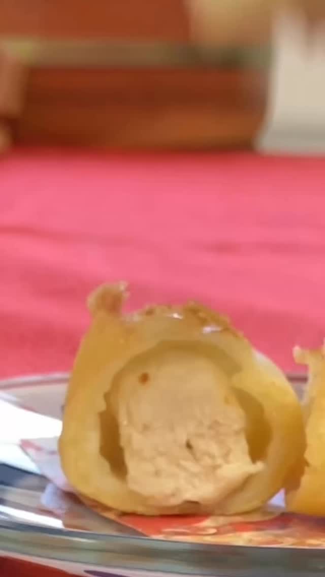 【おはしどころ菜でしこ】
〜梅タルタルのささみ天〜
⁡
名物のささみ天。
⁡
外はサクッと、
中はふんわり。
⁡
梅・ヨーグルト・大葉・沢庵を合わせた
自家製タルタルでお召し上がりください️
⁡
軽くて、
ついもう一つ。
⁡
〜〜〜
⁡
「本庄駅徒歩30秒」
「DM予約OK」
「8名様以上貸切可」
⁡